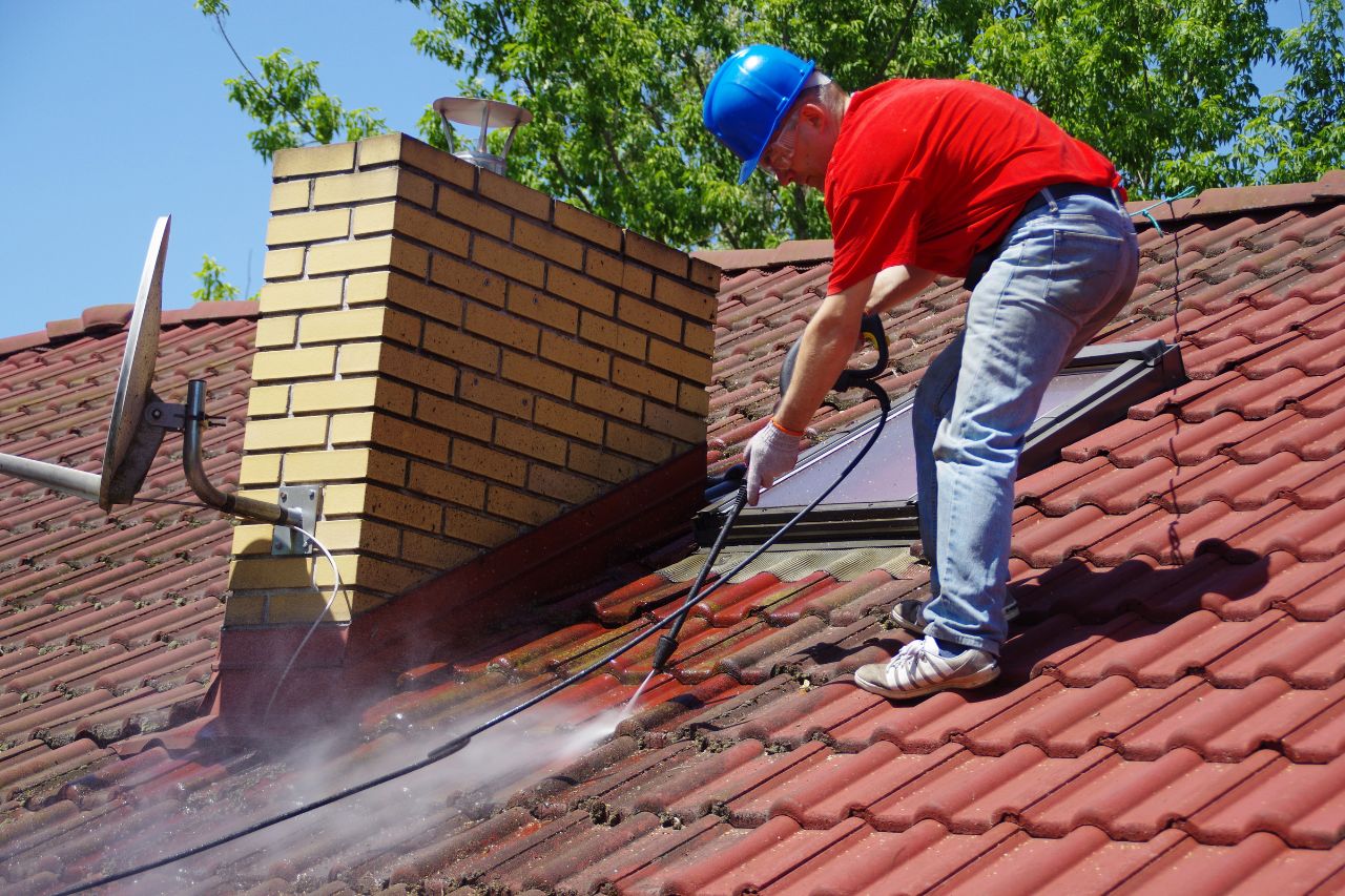 Read more about the article How To Start a Roof Cleaning Business (Full Guide!)