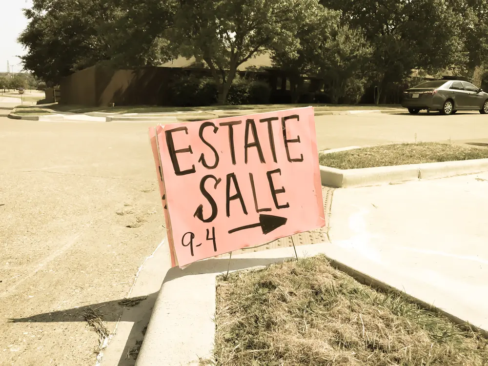 Create Garage Sale Signs